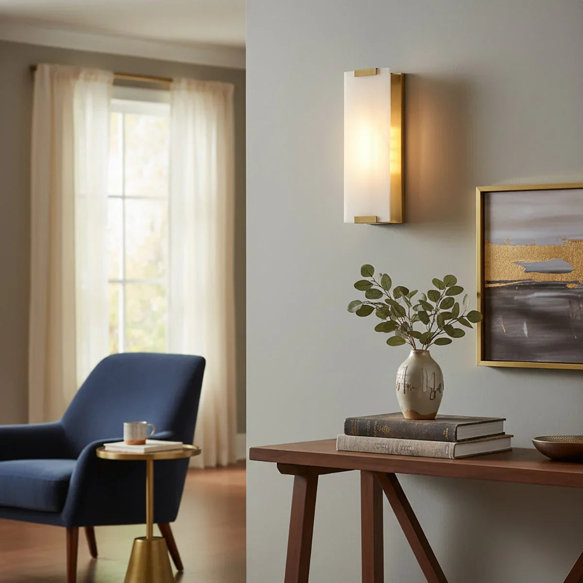 Alabaster Roux Wall Lamp