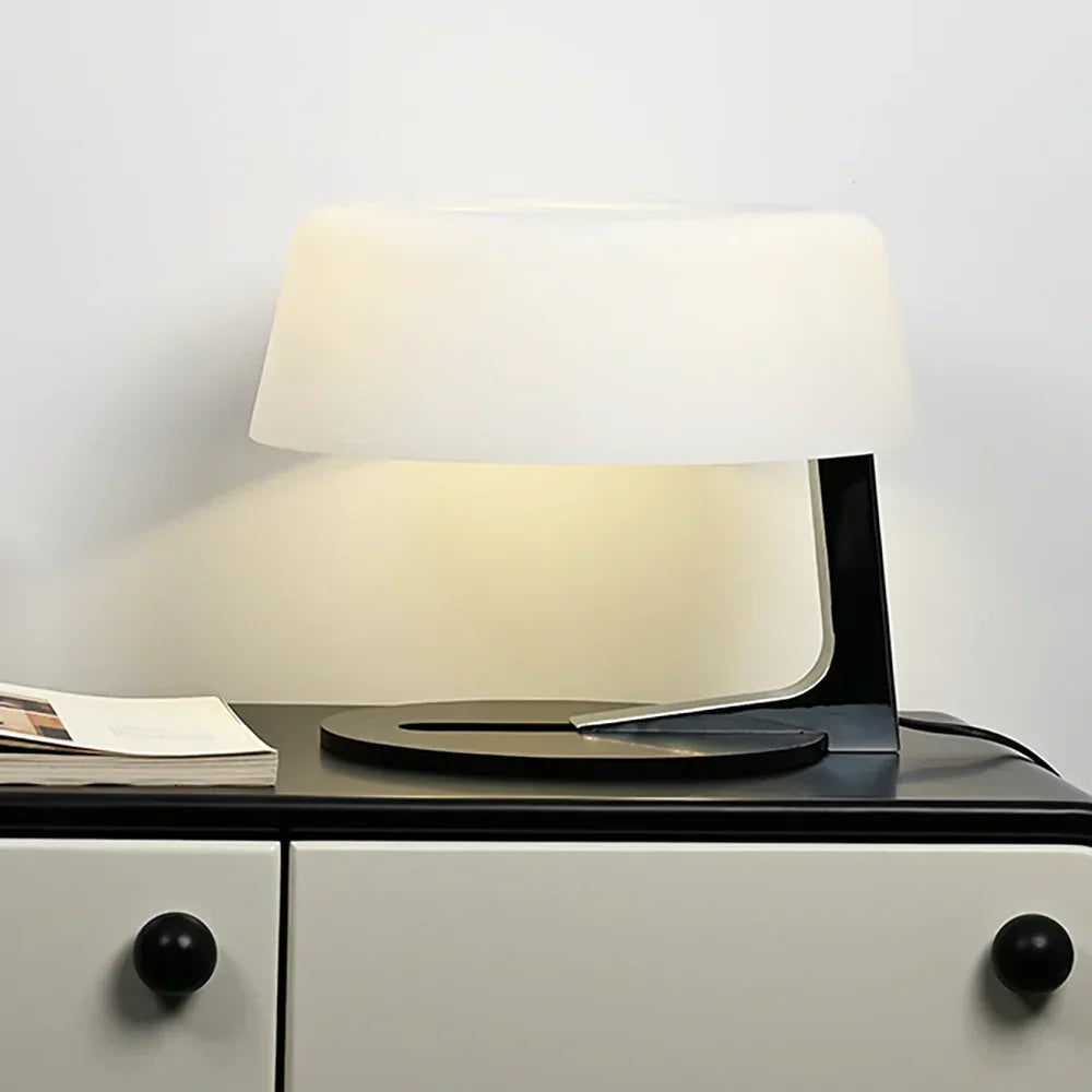 Alabaster Comete Table Lamp