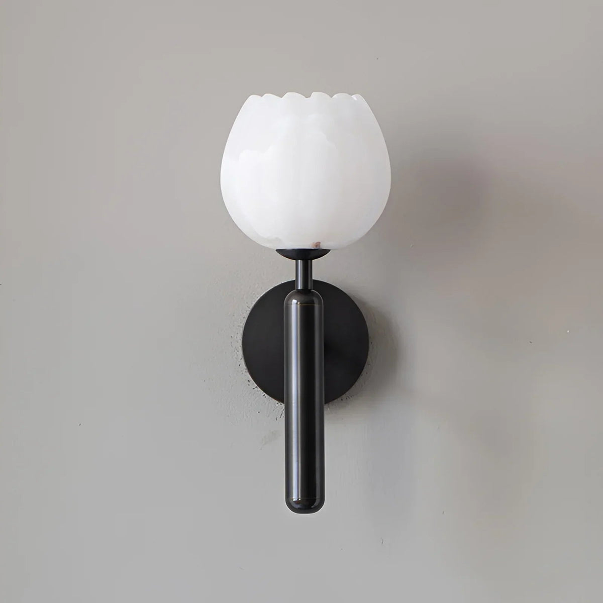 Alabaster Mian Wall Lamp