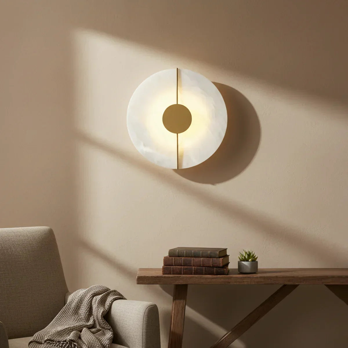 Artistic Brass Alabaster Wall Lamp