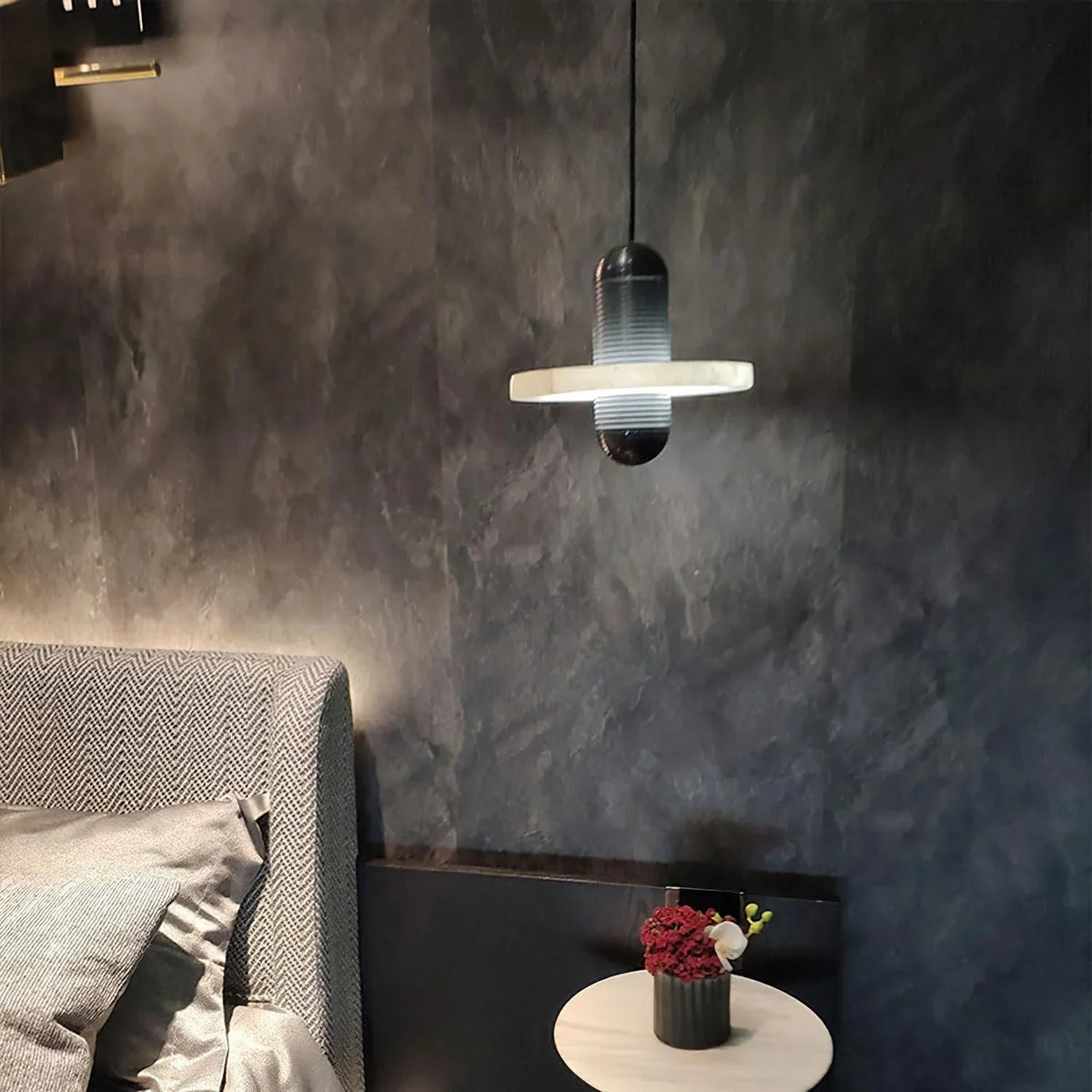 Lupa AlabasterPendant Lamp