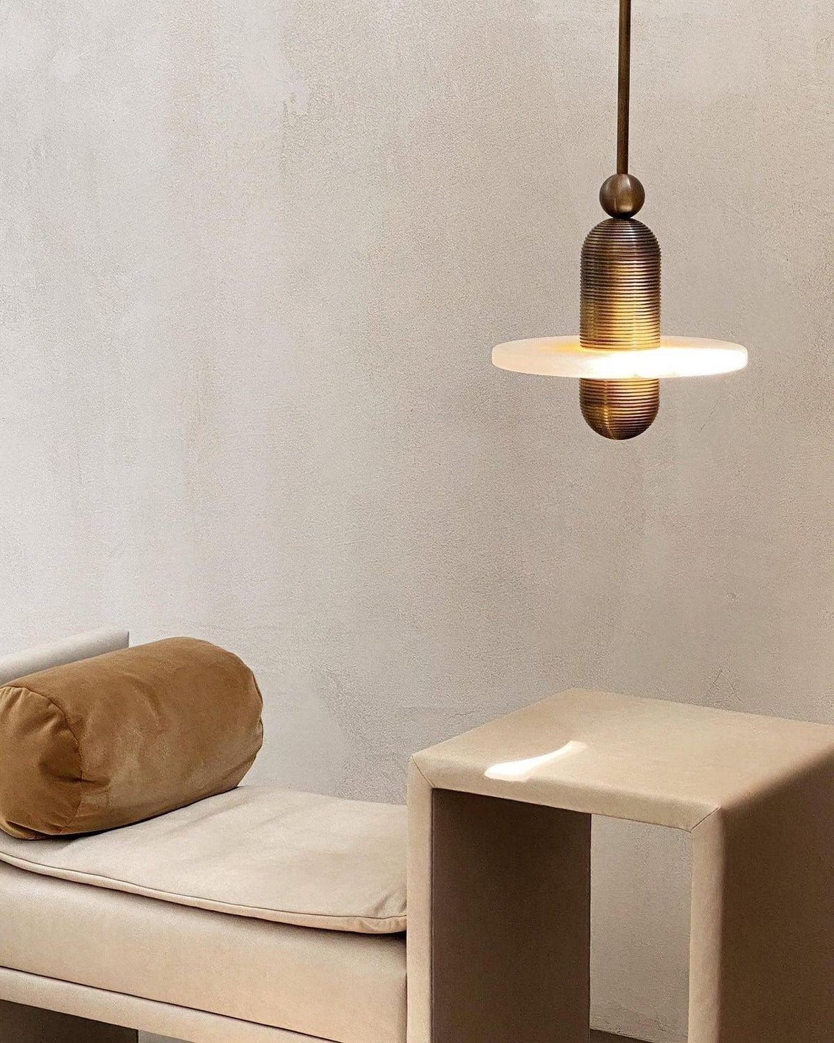 Lupa AlabasterPendant Lamp